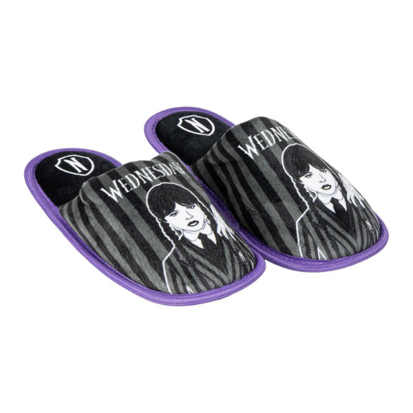 Zapatillas de Casa Miércoles Wednesday Rayas Niña